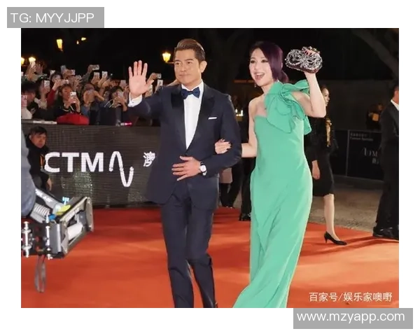 戴婚戒的足球明星们如何平衡爱情与事业的双重挑战