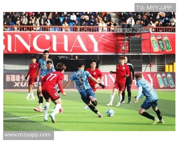 新疆男孩展现足球才华如同国际明星引人瞩目