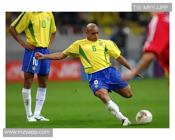 最帅足球明星视频集锦展现球场风采与魅力瞬间 最帅足球明星视频集锦展现球场风采与魅力瞬间